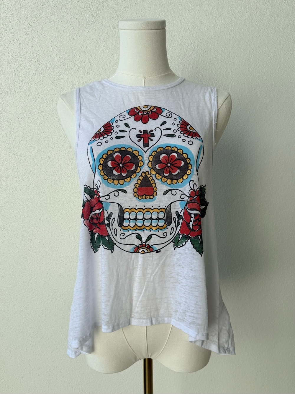 Chaser paper-thin White Tank Top with Sugar Skull & Red Rose Graphic, XS